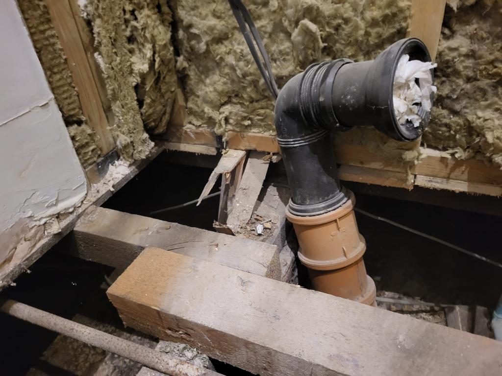Burst Drainage Pipe in London Home: From Crisis to Solution